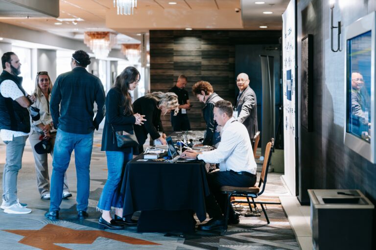 ak-photography_25-10-01_COMP2025_246-compressed